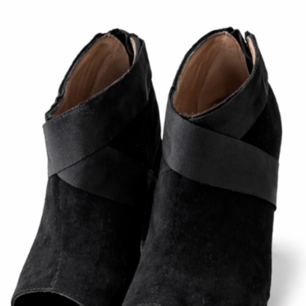 Elegant Black Women's Ankle Boots